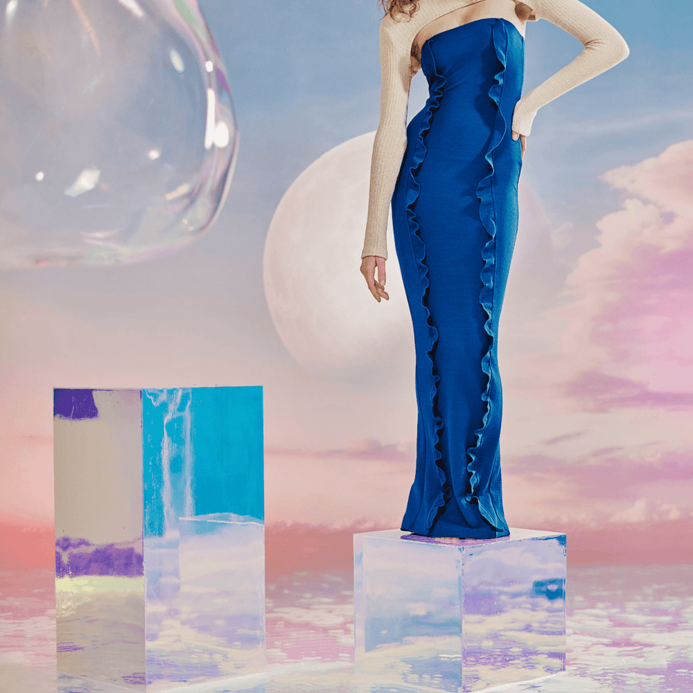 Fırfır Detaylı Arka Yırtmaçlı Straplez Midi Boy Elbise - No Design Store