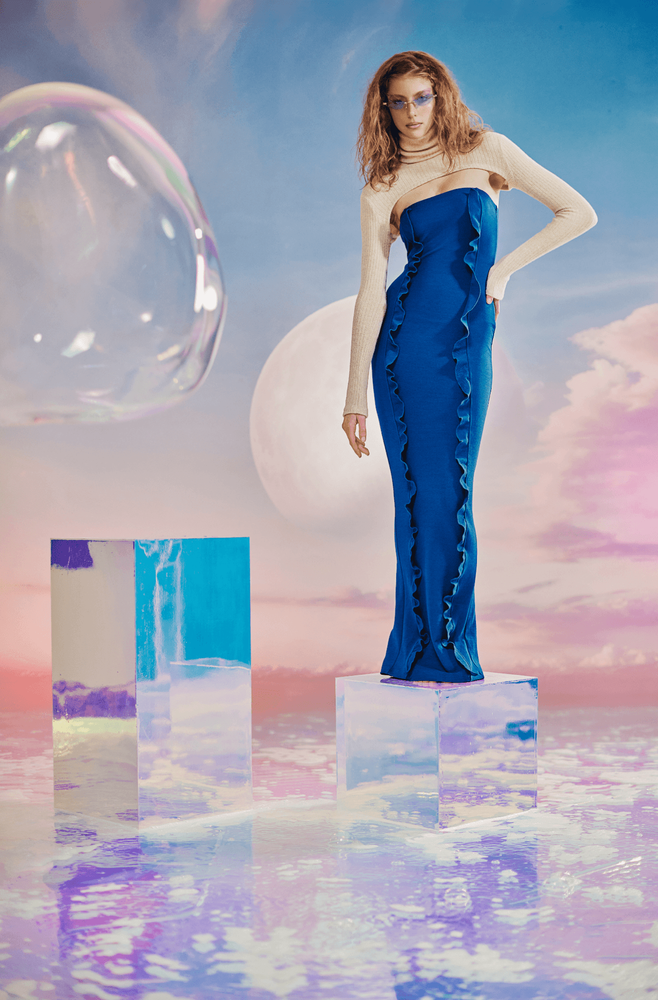 Fırfır Detaylı Arka Yırtmaçlı Straplez Midi Boy Elbise - No Design Store